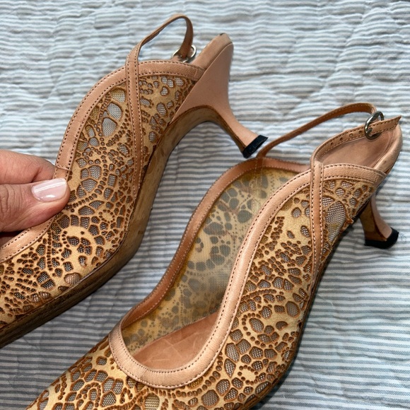 Designer Shoes - Picture 9 of 12